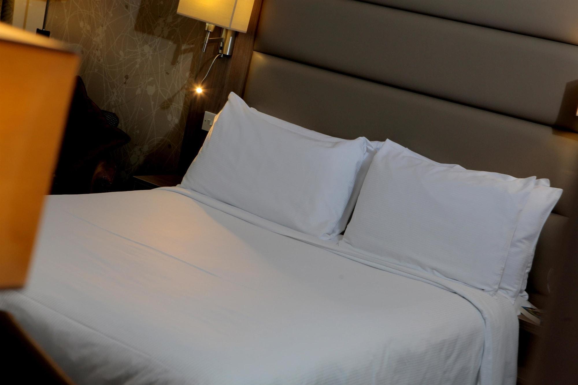 Best Western Pontypool Metro Hotel Экстерьер фото
