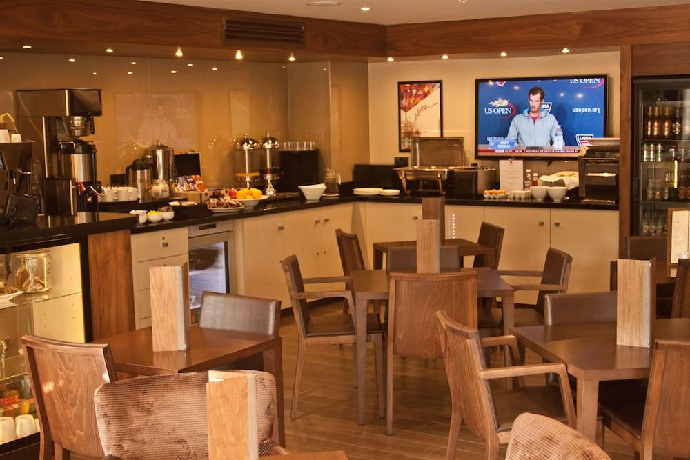 Best Western Pontypool Metro Hotel Экстерьер фото