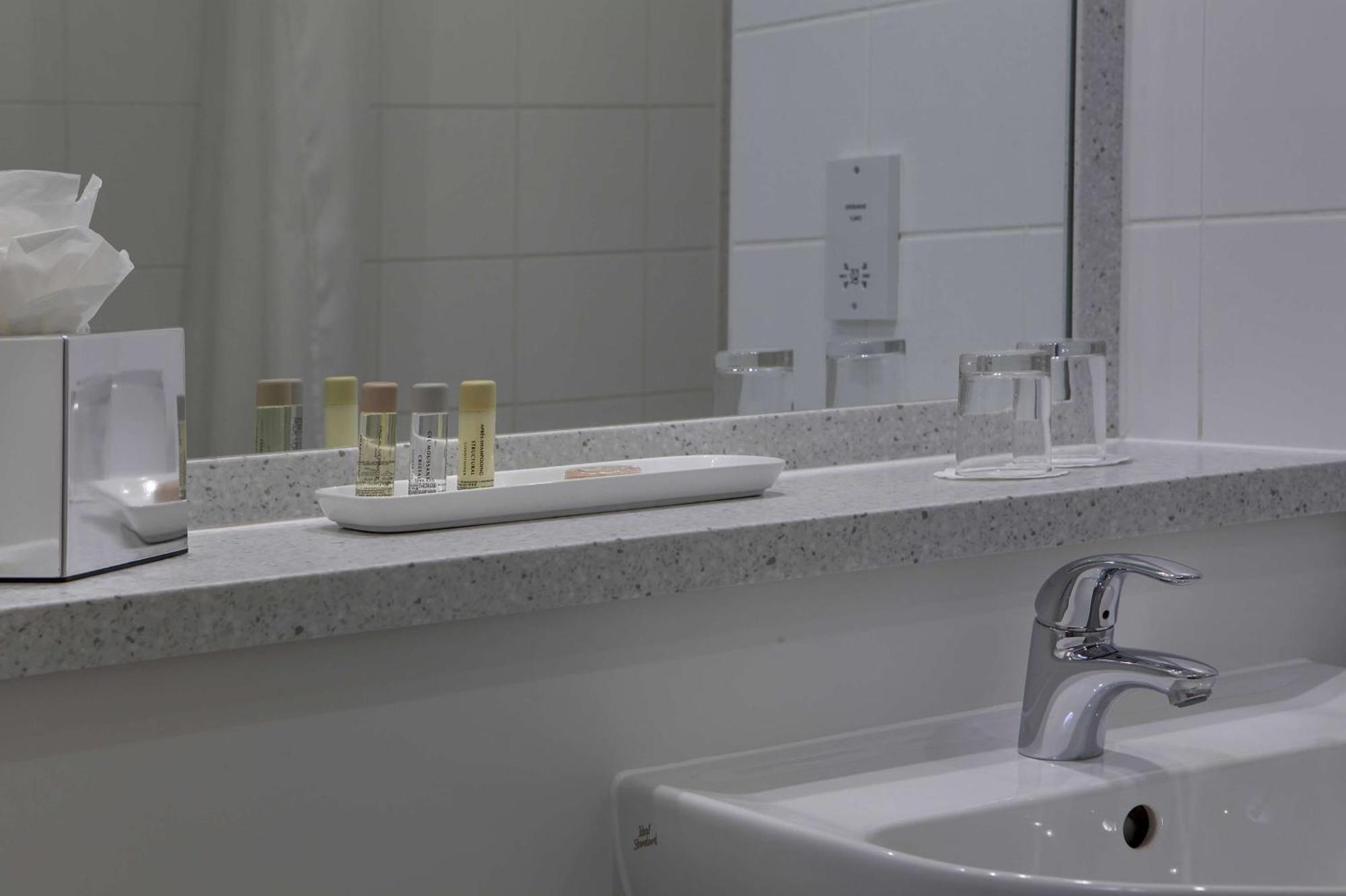Best Western Pontypool Metro Hotel Экстерьер фото