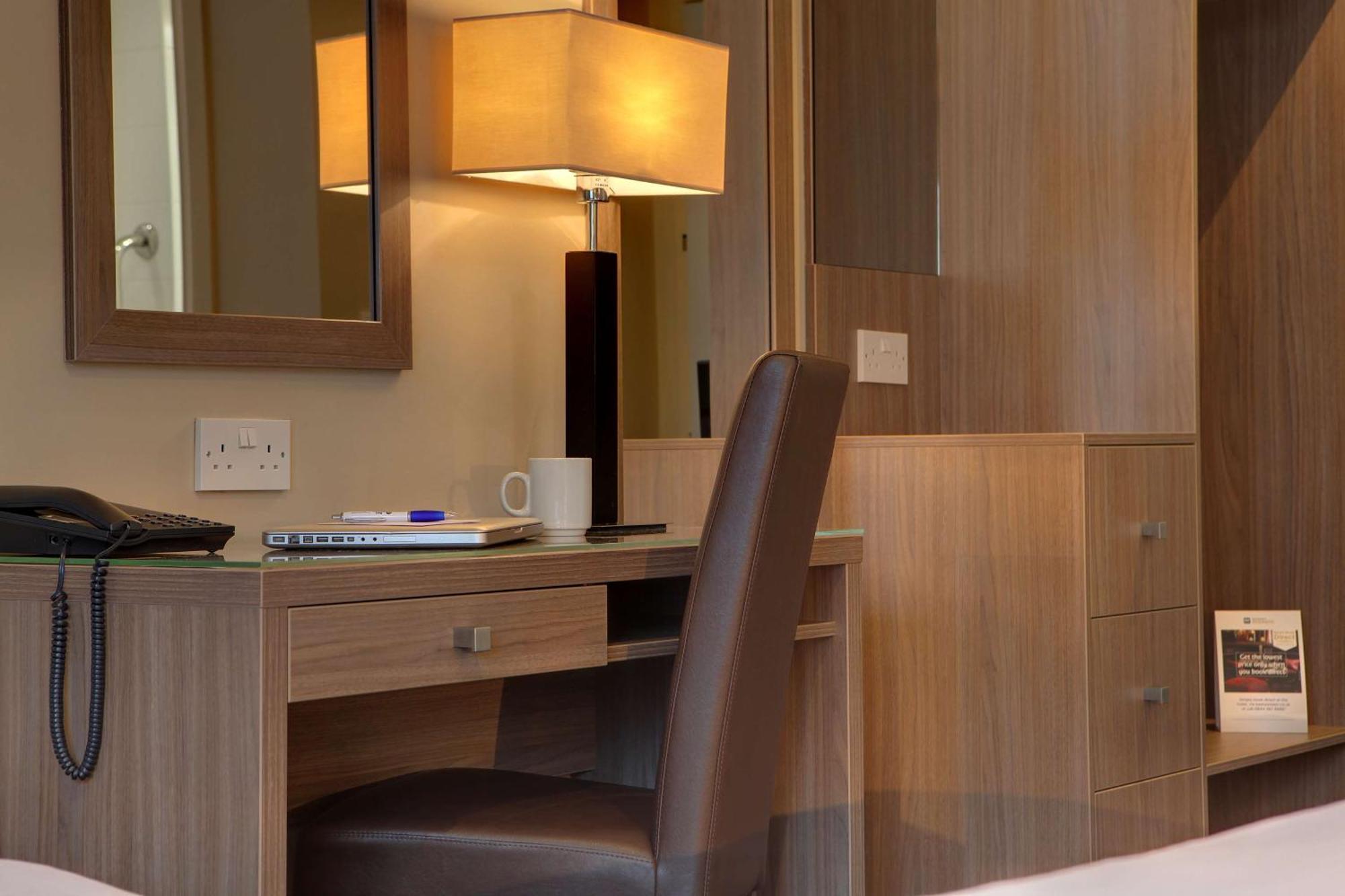 Best Western Pontypool Metro Hotel Экстерьер фото