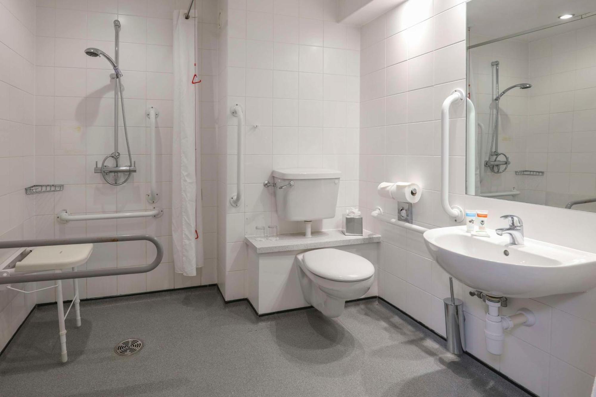 Best Western Pontypool Metro Hotel Экстерьер фото