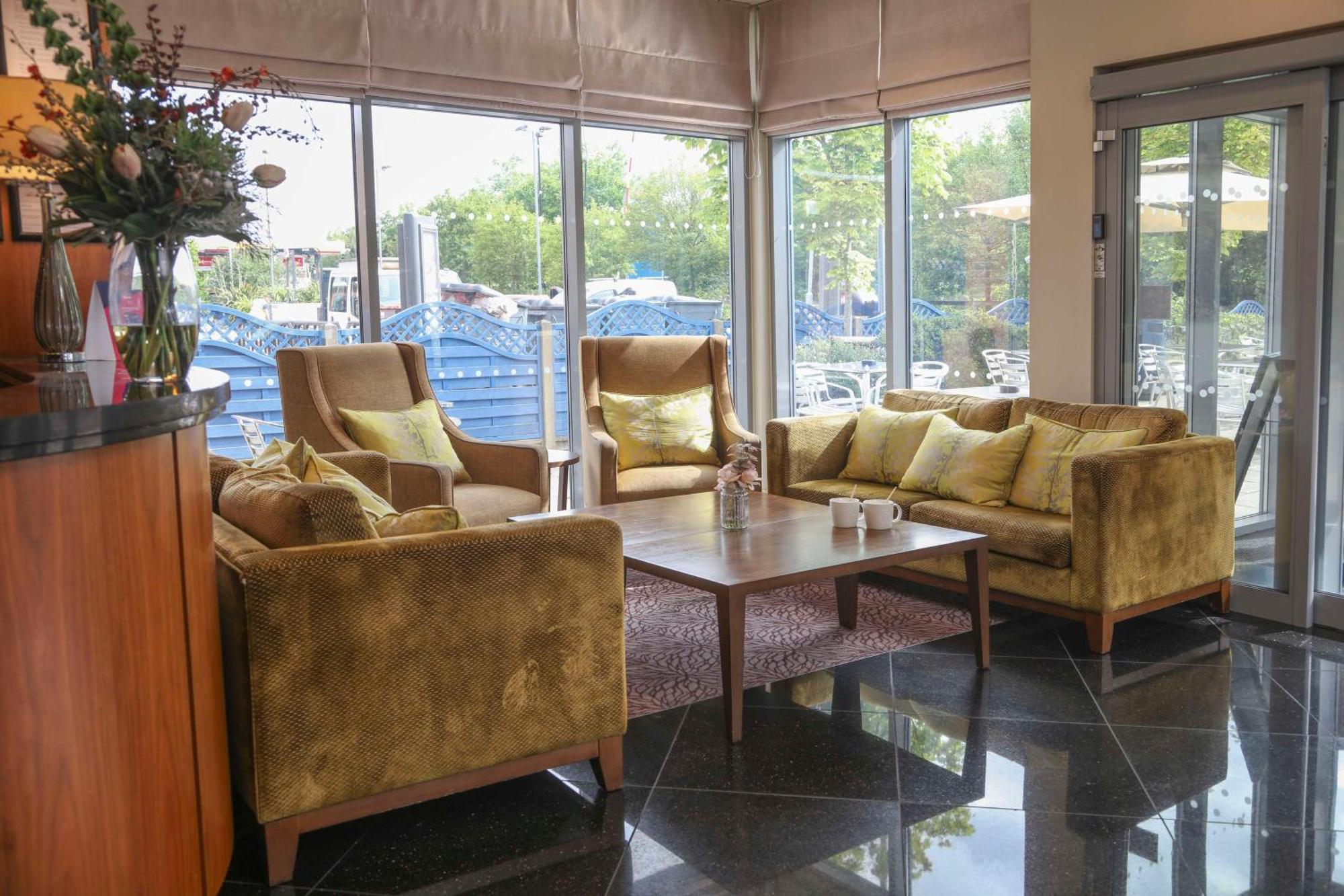 Best Western Pontypool Metro Hotel Экстерьер фото