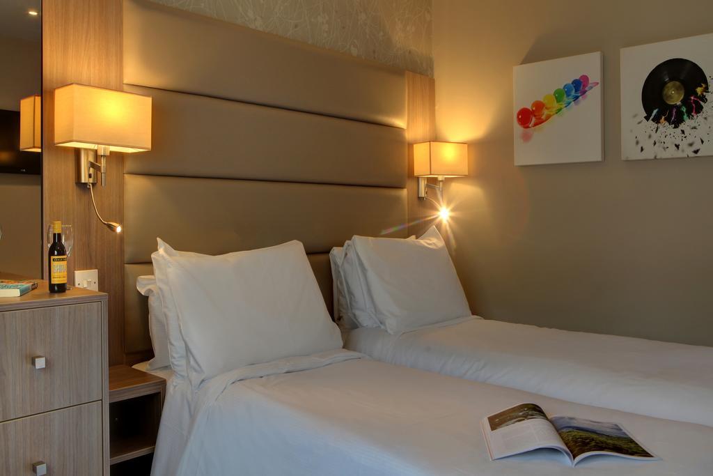 Best Western Pontypool Metro Hotel Экстерьер фото