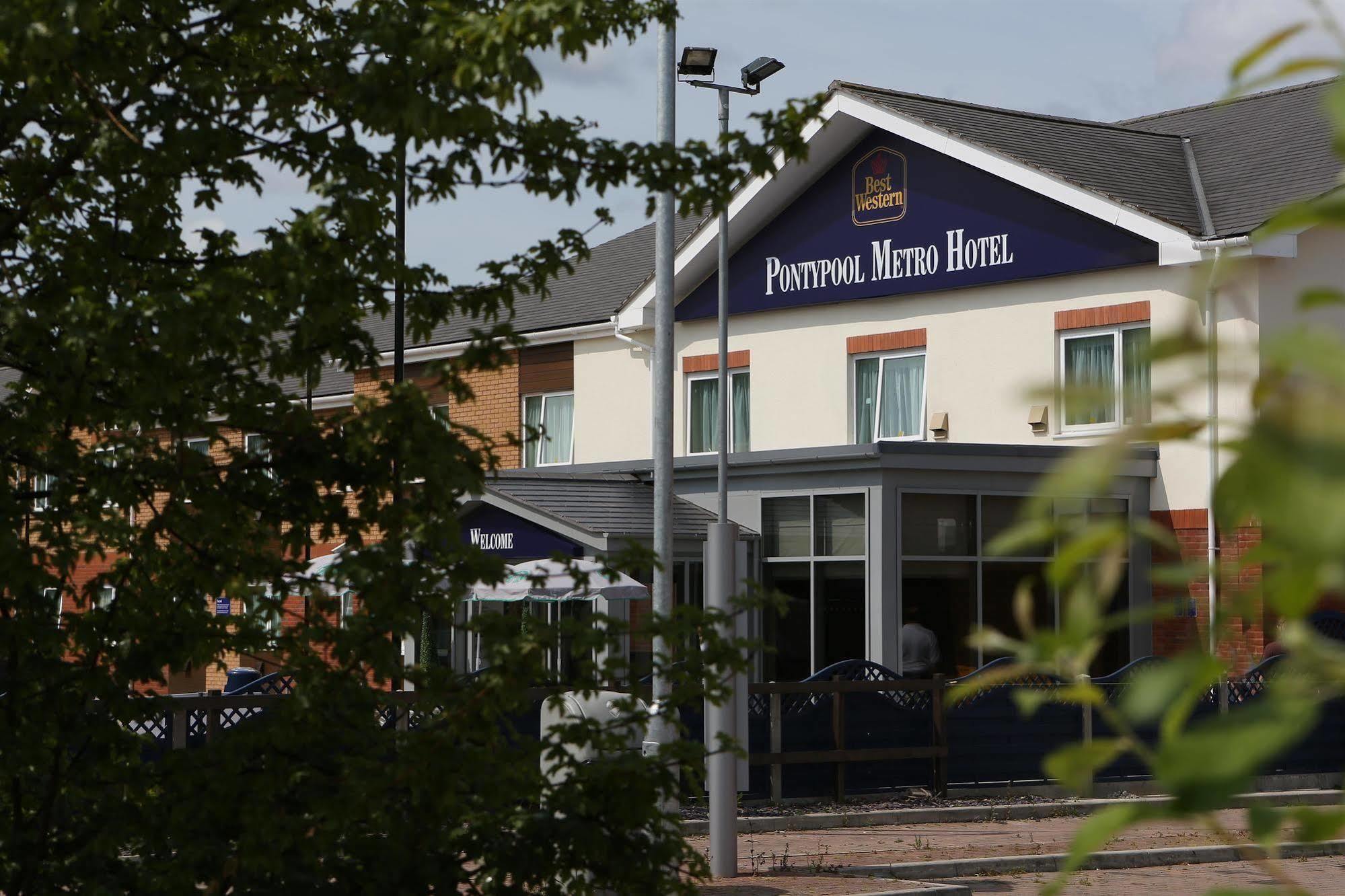 Best Western Pontypool Metro Hotel Экстерьер фото